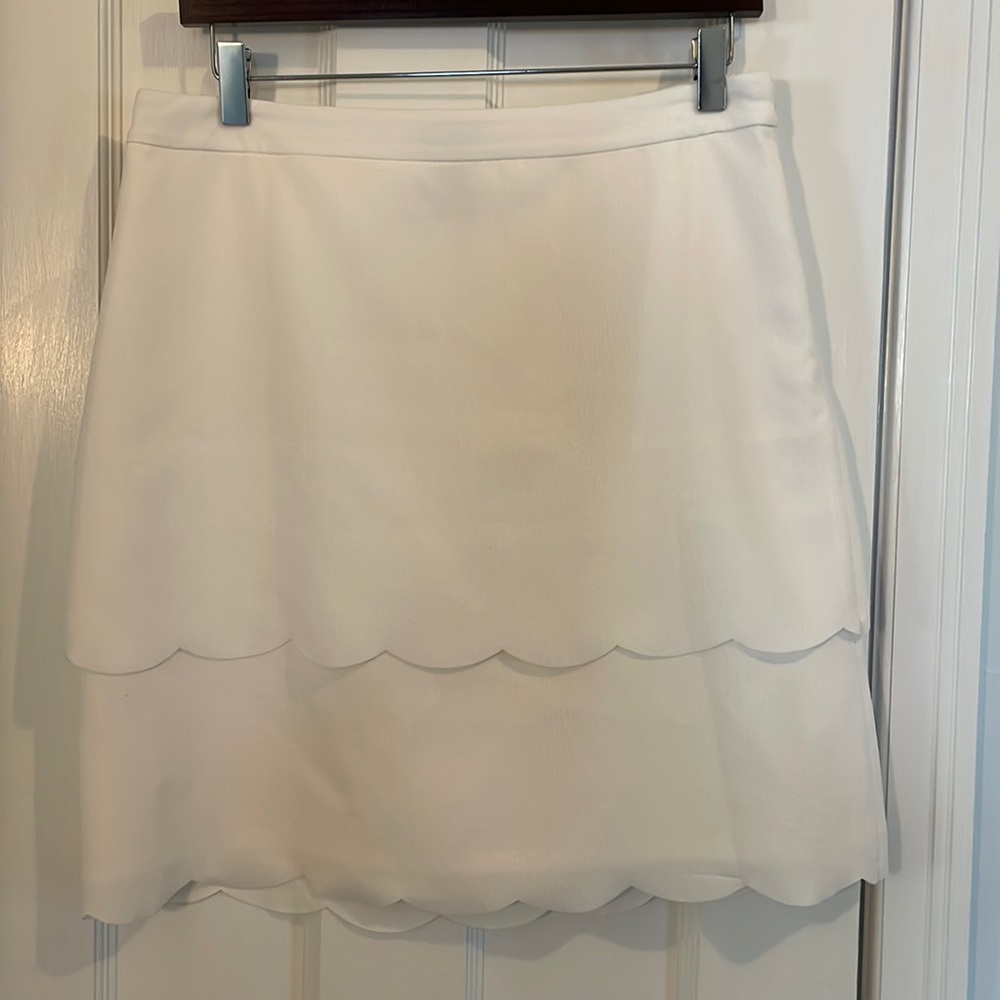 Ann Taylor factory white scalloped skirt